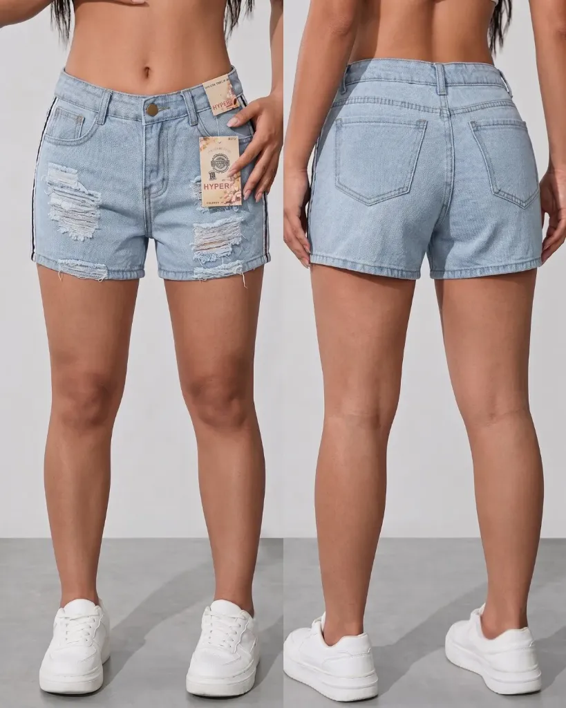Short rigido rasgado con franjas