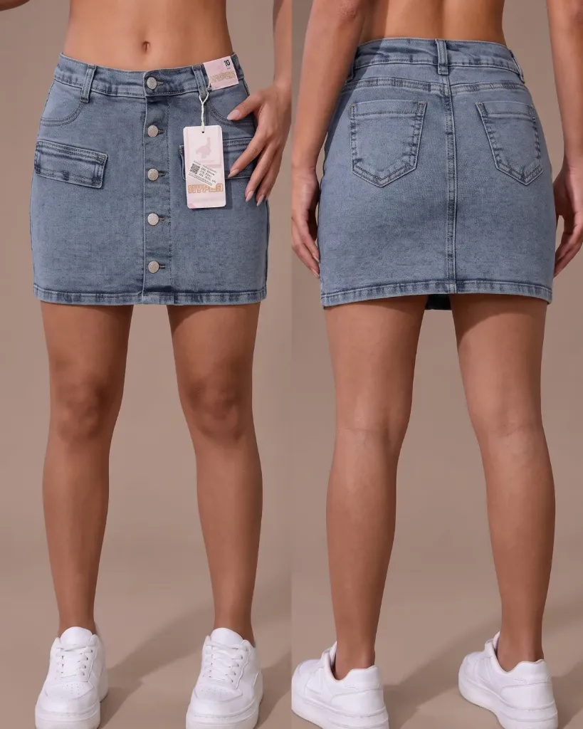 Falda short strech abotonada con detalle de falso bolsillo